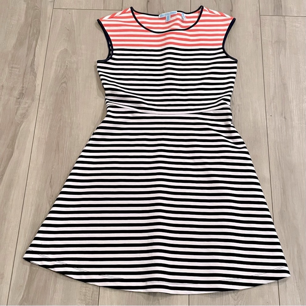 ❤️3/$15❤️Draper James Preppy Stripe Dress Size S